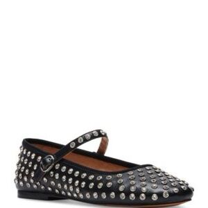 Steve Madden Black Studded Flats